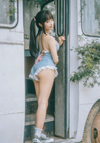 守卫者浮出水面